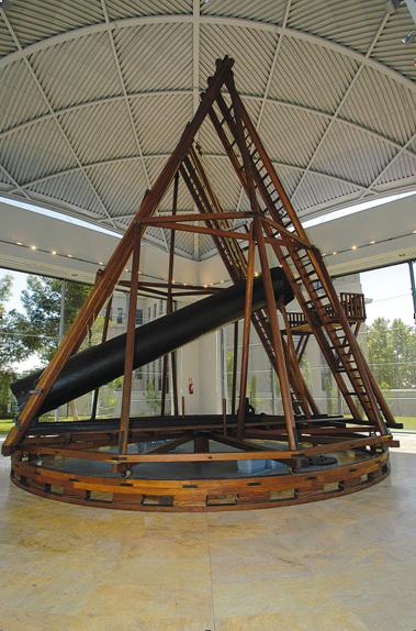 Réplica del telescopio de Herschel